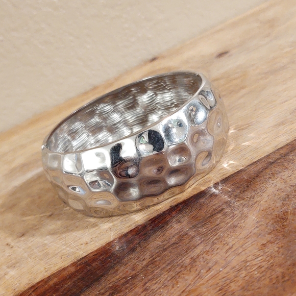 Hinged Bangle - Picture 1 of 4